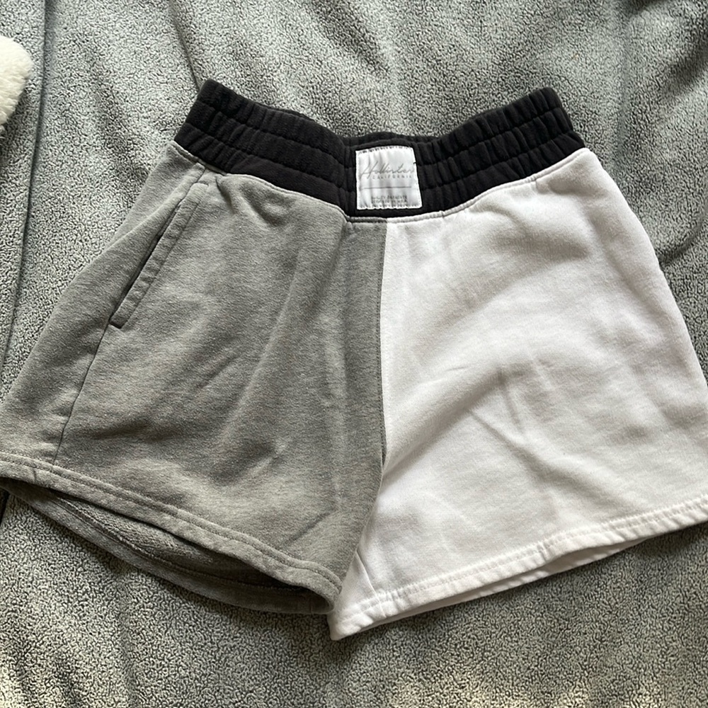 holister multicolor shorts